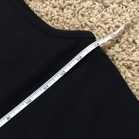 Classy little black dress - Picture 4 of 4