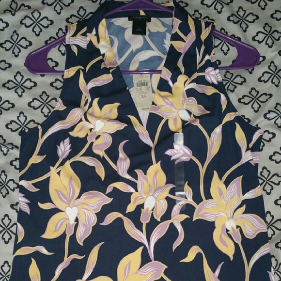 Ann Taylor floral top