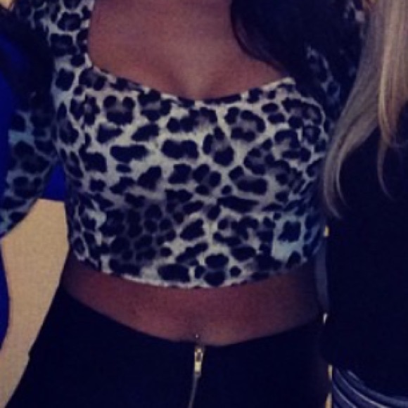 leopard crop top