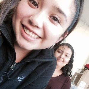 Meet your Posher, Karol