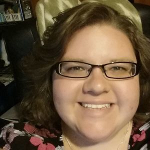 Meet your Posher, Lena