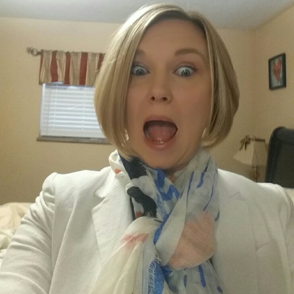 Meet your Posher, Kara - Picture 1 of 1