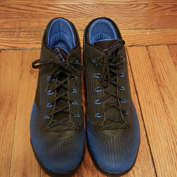 Men's sneakers