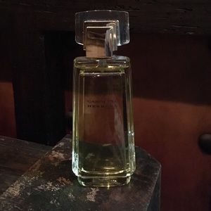 Carolina Herrera Perfume