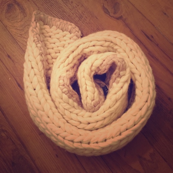 Chunky Gap wool scarf