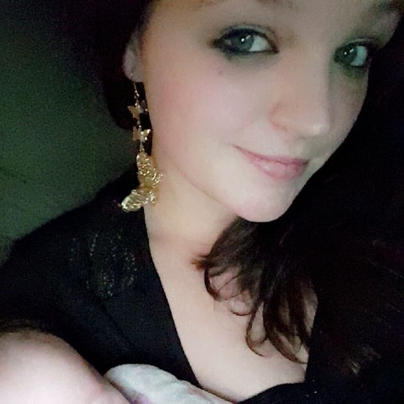 Meet your Posher, Kimberly - Picture 1 of 1