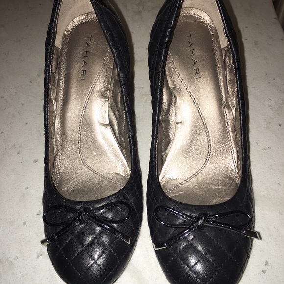 Tahari shoes size 8