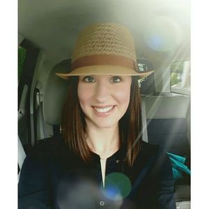 Meet your Posher, Emma