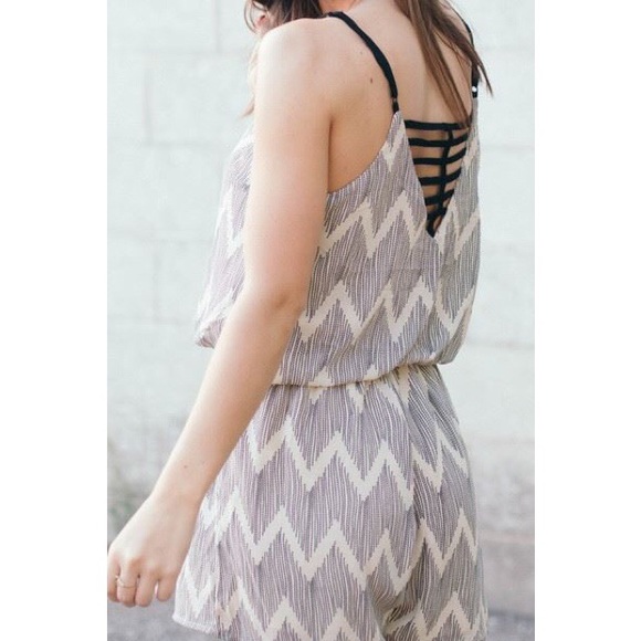 THE SUMMER ROMPER - Picture 2 of 2