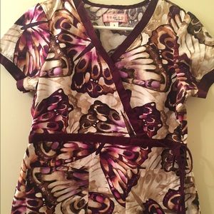 Butterfly scrub top