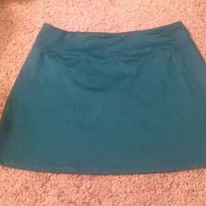Gaiam sports skirt