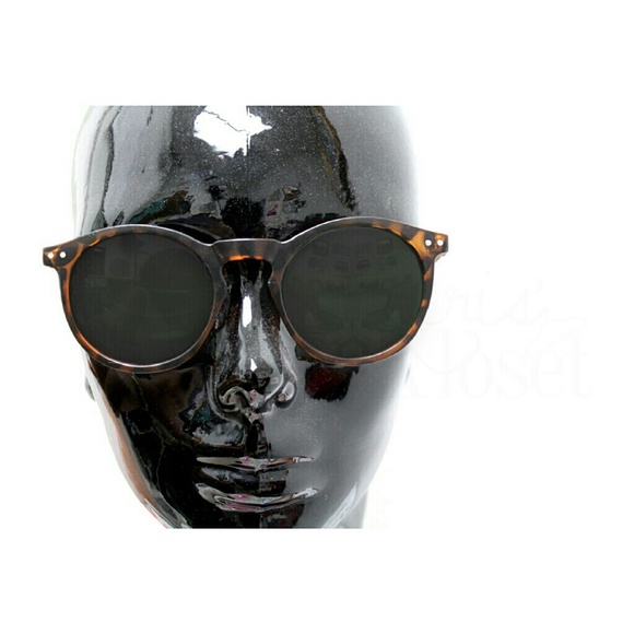 Accessories | Tortoiseshell "cool" mirror sunnies - Picture 3 of 3