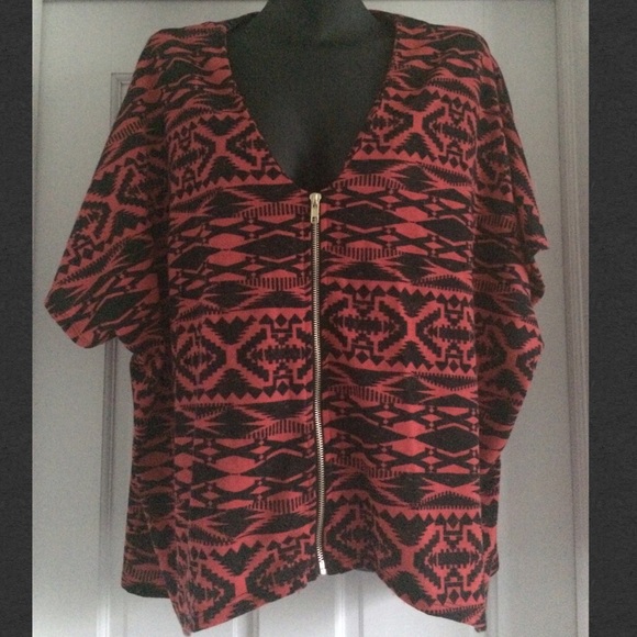 Francesca's Collections Tops - Buttans Kimono Style Print Top Size S