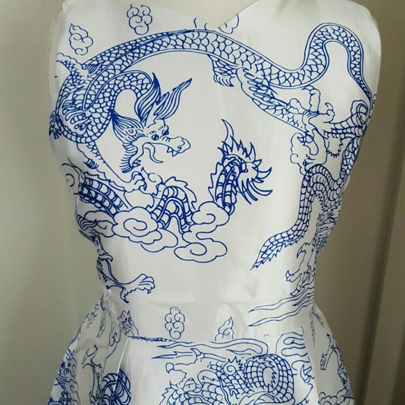 BLUE AND WHITE DRAGON PRINT DRESS - Picture 4 of 4