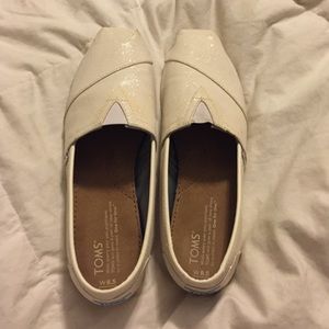 Toms glittery ivory size 8.5