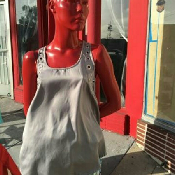 SOLD!! Silver top - Picture 2 of 3