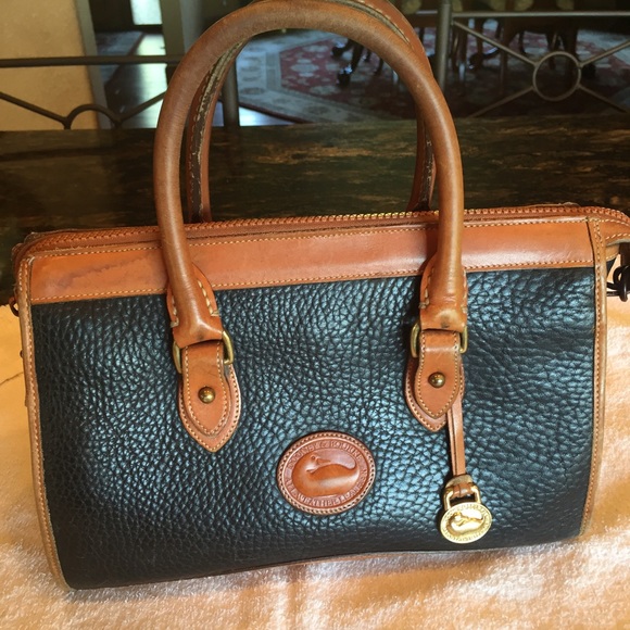 Vintage Dooney & Bourke satchel handbag