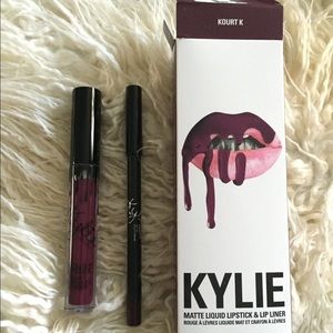Kylie Lip Kit in Kourt K