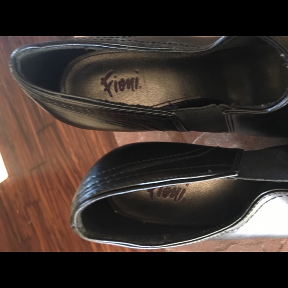 Fioni Heels! - Picture 3 of 3