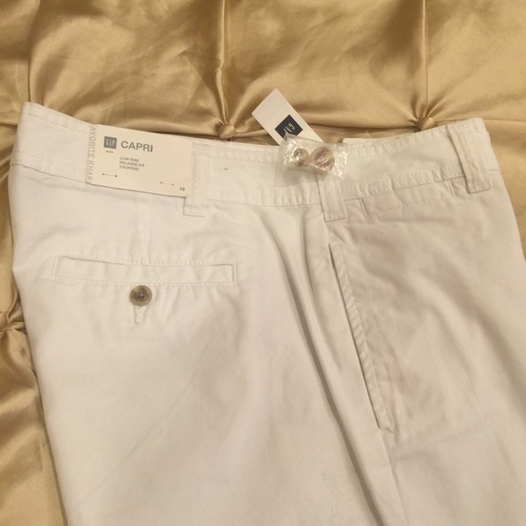 Gap Capris - Picture 2 of 2