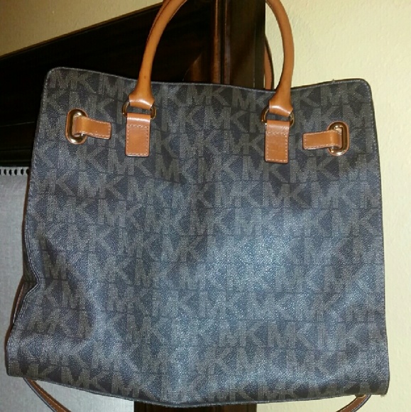 Brown Michael kors crossbody or shoulder purse - Picture 2 of 4