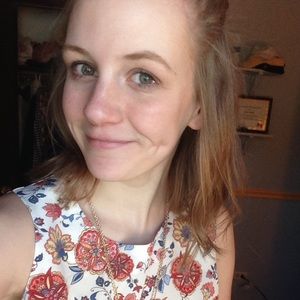 Meet your Posher, Jaye