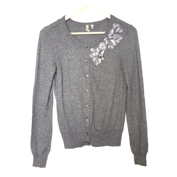 XS Flower Appliqué Grey Cardigan