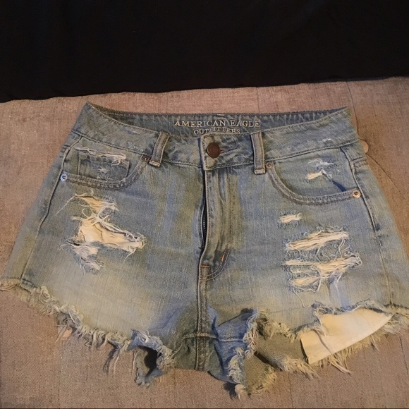 American eagle high waisted shorts