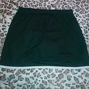 Dark green tennis skort