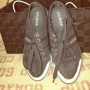 Size 7 GUESS shoes