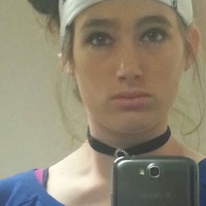 Meet your Posher, Desiree