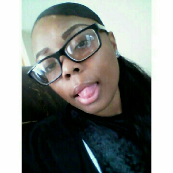 Meet your Posher, Mani