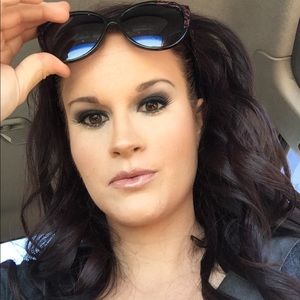 Meet your Posher, Shannon