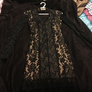 Bebe long sleeve lace dress