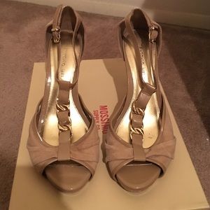 Antonio Melani heels