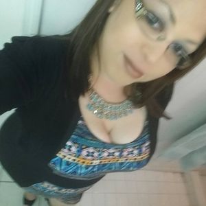 Meet your Posher, Keila