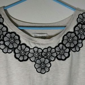 {Anthropologie} floral detail sweatshirt size L