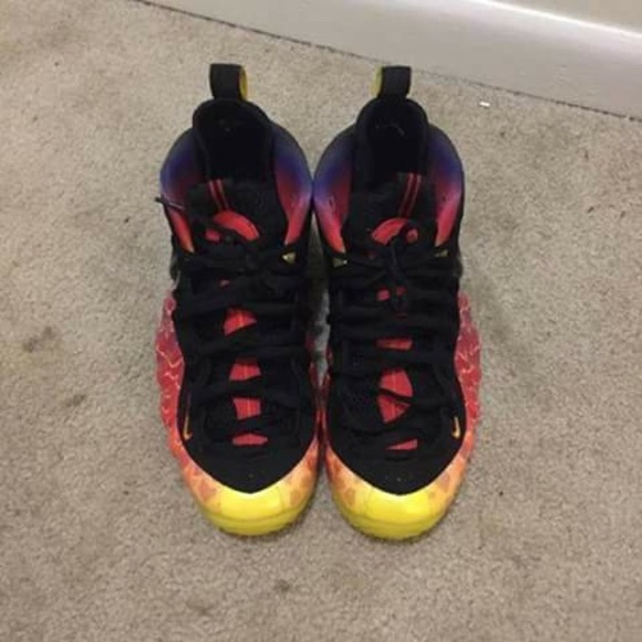 Foamposite - Picture 2 of 3