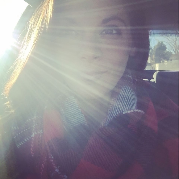 Meet your Posher, Becca - Picture 1 of 1