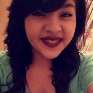 Meet your Posher, Melissa