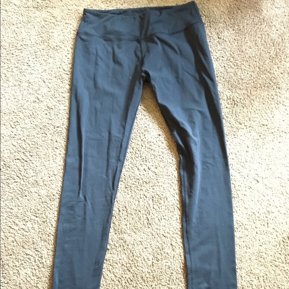 Lululemon wonder under pants black size 12 - Picture 3 of 3