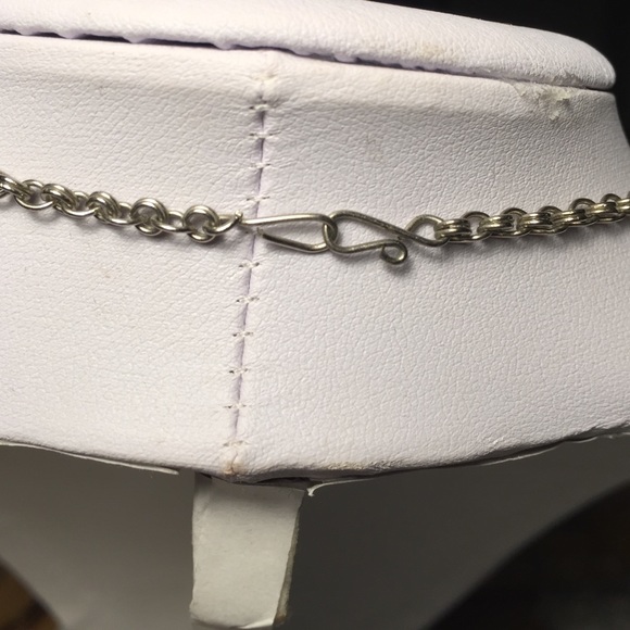 Hand crafted light blue stone/silver wire necklace - Picture 4 of 4