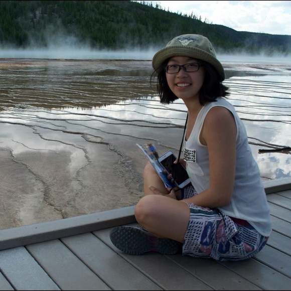 Meet your Posher, Maggie - Picture 2 of 2