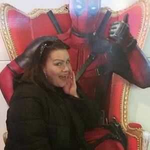 Meet your Posher, Corrine