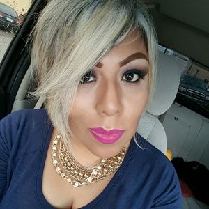 Meet your Posher, Norma