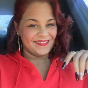 Meet your Posher, Whitney