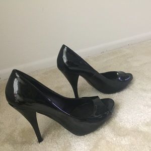 Black patent leather peep toe heels
