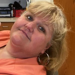 Meet your Posher, Deneen