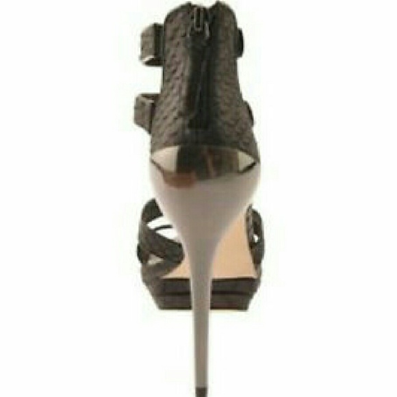 BCBG Max Azria silver heels with Black Glazed Python, - Picture 3 of 12