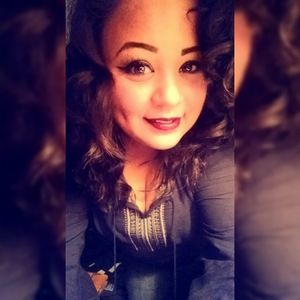 Meet your Posher, Karina